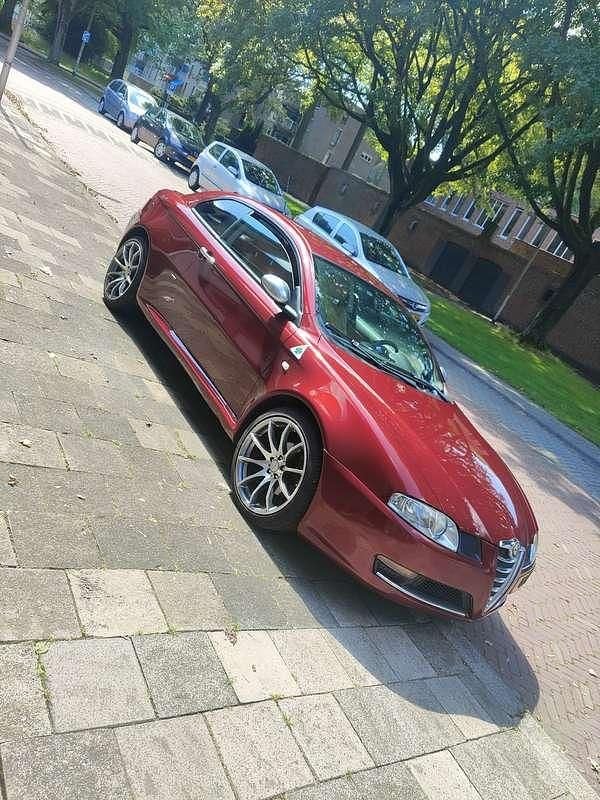 Occasion 2007 Alfa Romeo GT Coupé | € 1.600 (Goede deal) - Afbeelding 1/4