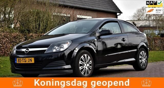 Zwart Gebruikt 2007 Opel Astra GTC Edition Hatchback | € 2.199 (Eerlijke prijs) - Afbeelding 1/4