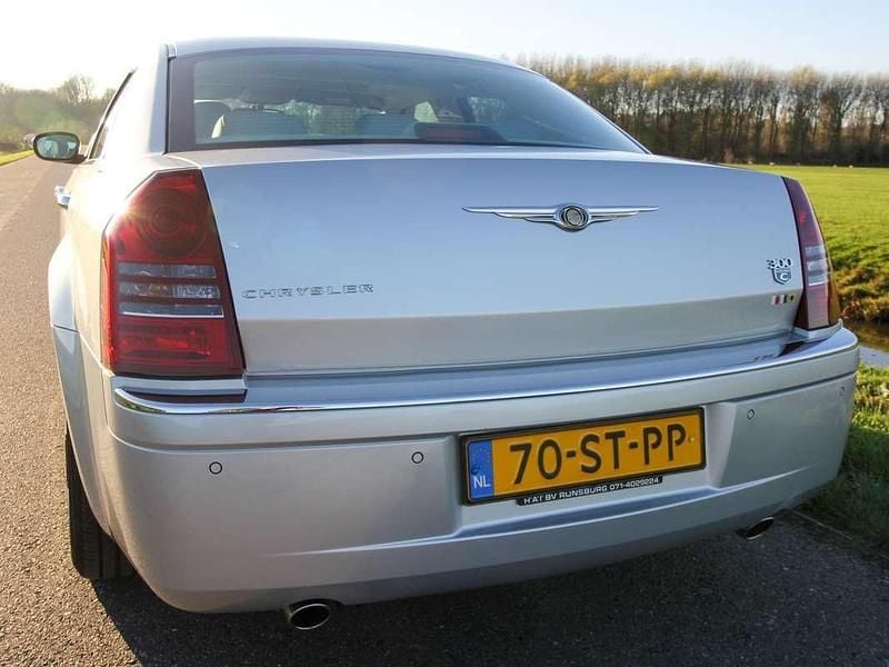 Occasion Chrysler 300C 340 PK (250 kW) 2006 Grijs (metallic) Sedan