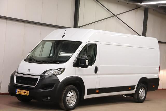 Wit Occasion 2021 Peugeot Boxer Van | € 21.900 (Goede deal) - Afbeelding 1/4