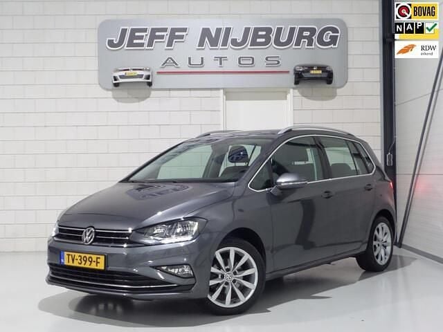 Grijs Gebruikt 2018 VW Golf Sportsvan Highline MPV | € 14.999 (Eerlijke prijs) - Afbeelding 1/4