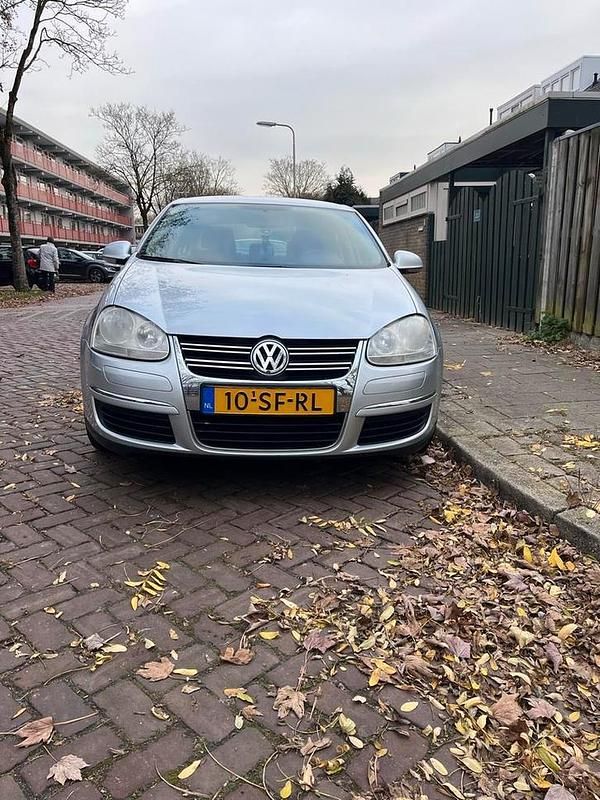 Gebruikt 2006 VW Jetta | € 1.700 (Goede deal) - Afbeelding 1/4