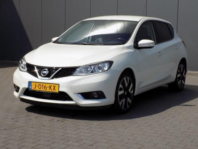 Wit Gebruikt 2016 Nissan Pulsar Tekna Hatchback | € 8.450 (Goede deal) - Afbeelding 1/3