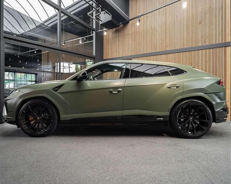 Occasion Lamborghini Urus 668 PK (491 kW) 2023 Groen (mat) SUV