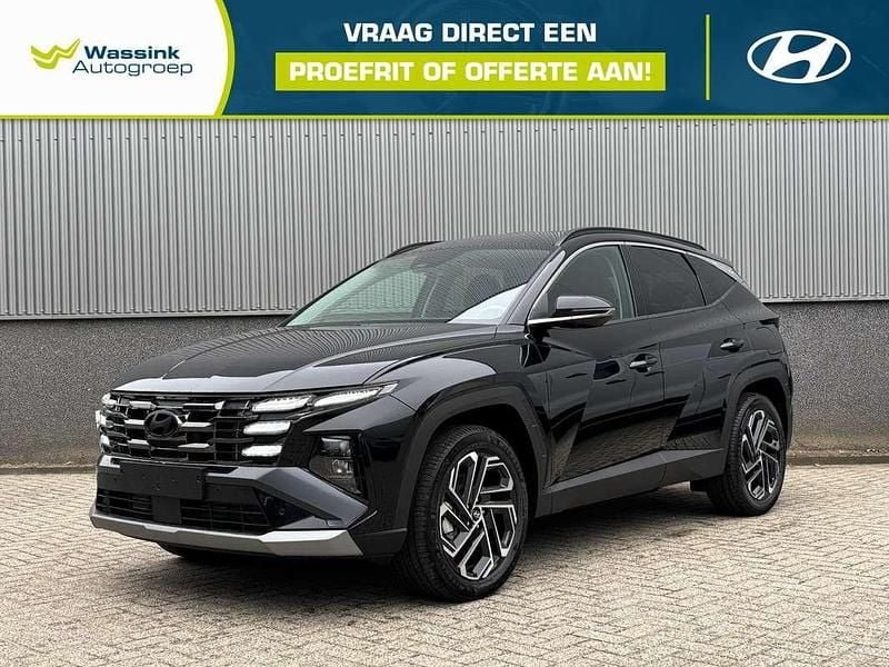 Zwart Nieuw 2025 Hyundai Tucson Comfort SUV | € 41.867 (Super prijs) - Afbeelding 1/4