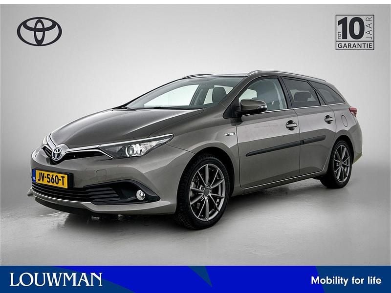 Occasion Toyota Auris Hybrid Trend 136 PK (100 kW) 2016 Grijs (metallic) Hatchback
