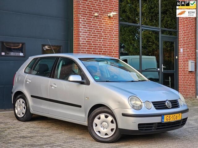 Occasion VW Polo Highline 64 PK (47 kW) 2002 Grijs Hatchback