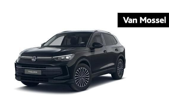 Zwart Gebruikt 2024 VW Tiguan Pro SUV | € 42.900 (Iets duurder) - Afbeelding 1/4