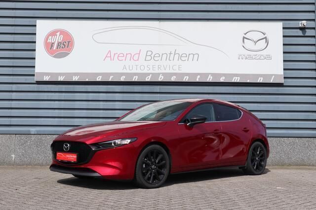 Soul red crystal (rood metallic) Gebruikt 2023 Mazda 3 Homura-Line Hatchback | € 32.350 (Duur) - Afbeelding 1/4