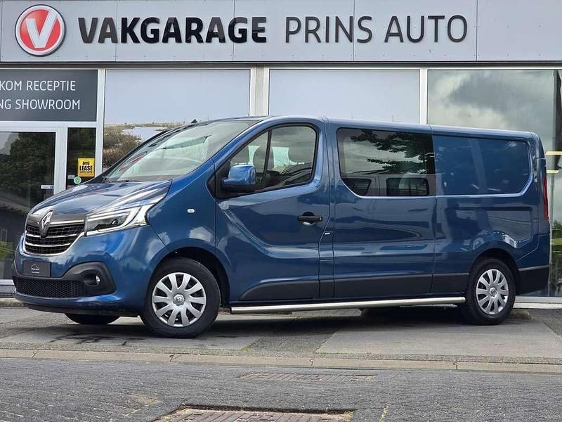 Blauw Gebruikt 2021 Renault Trafic Van | € 21.700 (Iets duurder) - Afbeelding 1/4