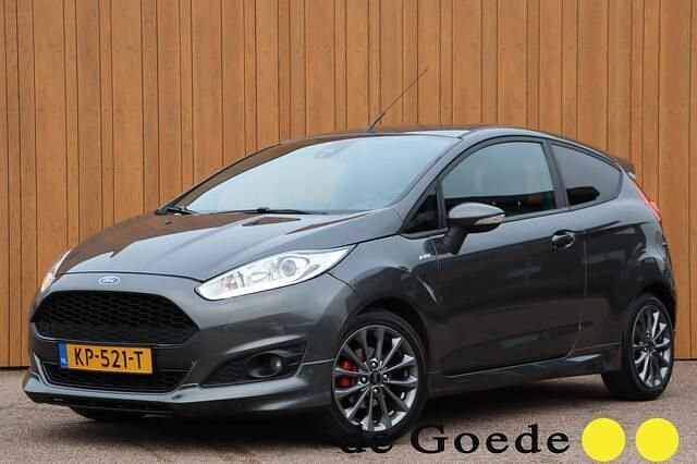 Grijs Gebruikt 2016 Ford Fiesta ST-Line Hatchback | € 8.940 (Eerlijke prijs) - Afbeelding 1/4