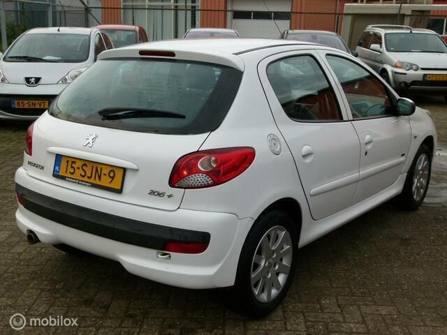 Occasion Peugeot 206+ Sportium 73 PK (53 kW) 2011 Wit Hatchback
