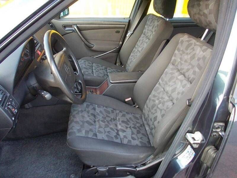 Occasion Mercedes C220 1997 Zwart Sedan