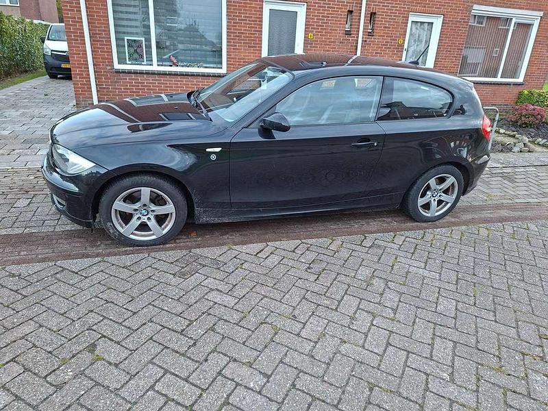 Occasion BMW 116 122 PK (89 kW) 2008 Zwart Hatchback