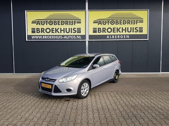 Grijs Occasion 2013 Ford Focus Trend Stationwagen | € 1.900 (Super prijs) - Afbeelding 1/4