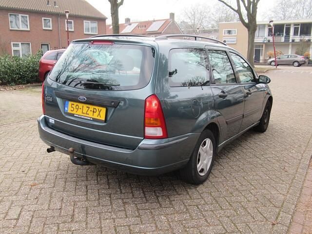 Occasion Ford Focus 75 PK (55 kW) 2003 Groen (metallic) Stationwagen