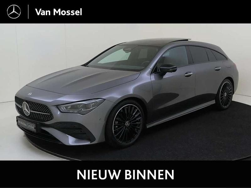 Grijs Gebruikt 2024 Mercedes CLA180 Shooting Brake AMG line Stationwagen | € 43.940 - Afbeelding 1/4