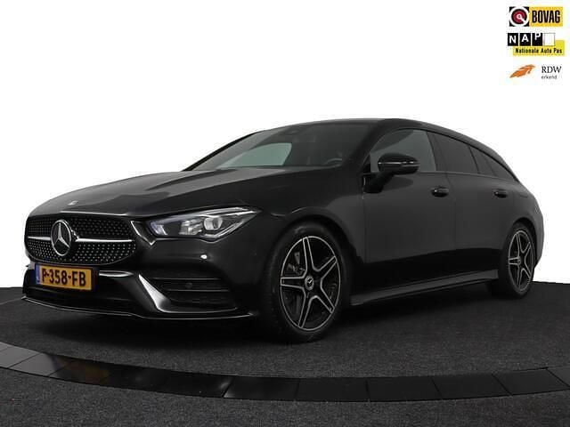Zwart Gebruikt 2022 Mercedes CLA200 Shooting Brake Business Stationwagen | € 27.499 (Eerlijke prijs) - Afbeelding 1/4