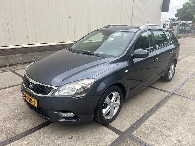 Grijs Gebruikt 2012 Kia Ceed Plus Stationwagen | € 2.799 (Super prijs) - Afbeelding 1/4