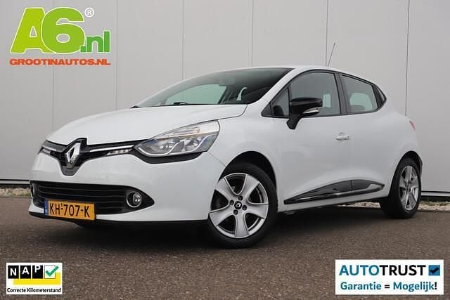 Ijswit 369 Gebruikt 2016 Renault Clio IV Dynamique Hatchback | € 8.900 (Eerlijke prijs) - Afbeelding 1/4