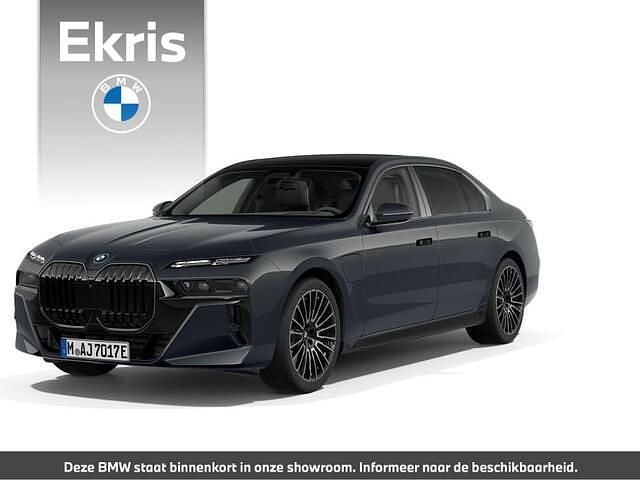 Grijs Nieuw 2025 BMW 750e Executive Sedan | € 175.129 - Afbeelding 1/4