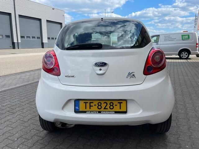 Occasion Ford Ka Champions Edition 69 PK (50 kW) 2012 Wit Hatchback