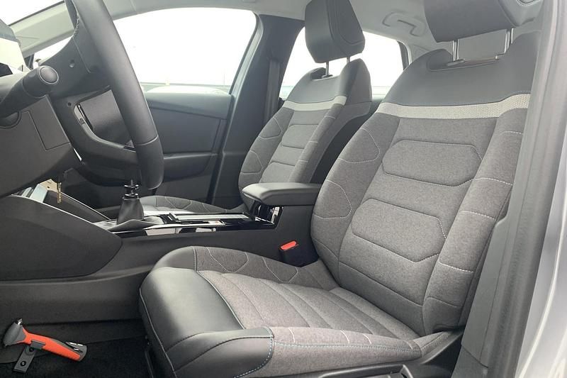 Occasion Citroën C4 Feel 101 PK (74 kW) 2023 Grijs SUV