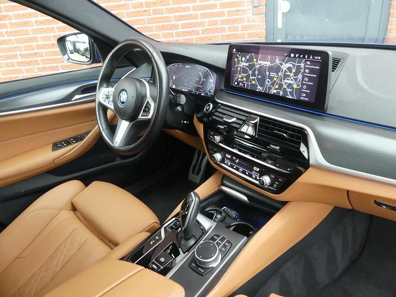 Occasion BMW 530 Executive 184 PK (135 kW) 2021 Blauw Stationwagen