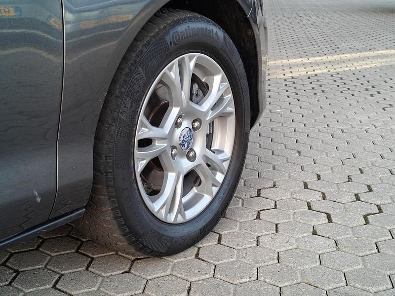 Occasion Ford B-MAX Titanium 101 PK (74 kW) 2017 Grijs MPV