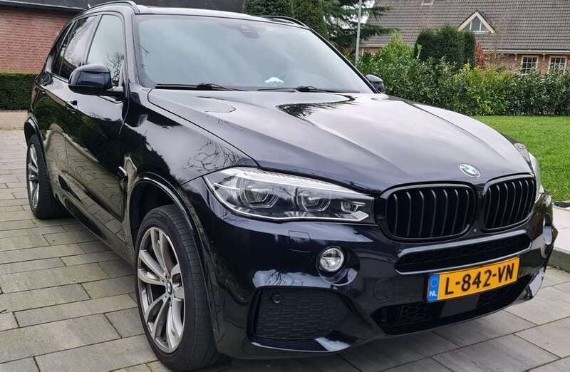 Zwart Gebruikt 2017 BMW X5 Executive SUV | € 34.495 (Eerlijke prijs) - Afbeelding 1/4