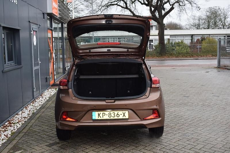 Occasion Hyundai i20 Comfort 99 PK (72 kW) 2016 Bruin Hatchback