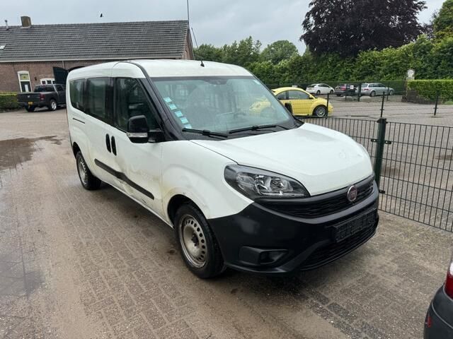 Wit Gebruikt 2018 Fiat Doblò MPV | € 4.499 - Afbeelding 1/4