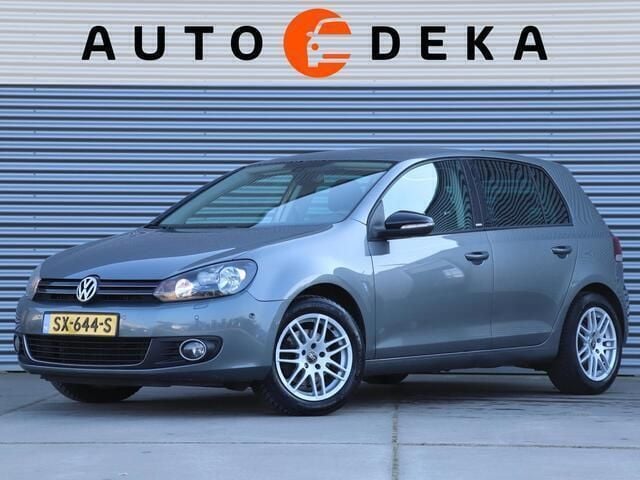 Grijs, metallic lak Gebruikt 2012 VW Golf VII Style Hatchback | € 6.950 (Super prijs) - Afbeelding 1/4