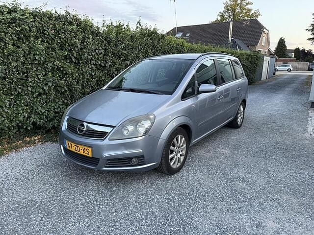 Occasion Opel Zafira 140 PK (102 kW) 2008 Grijs MPV