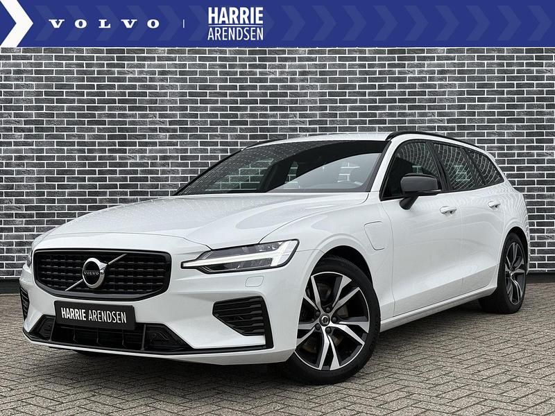 Wit Gebruikt 2021 Volvo V60 R-Design Stationwagen | € 33.899 (Eerlijke prijs) - Afbeelding 1/4