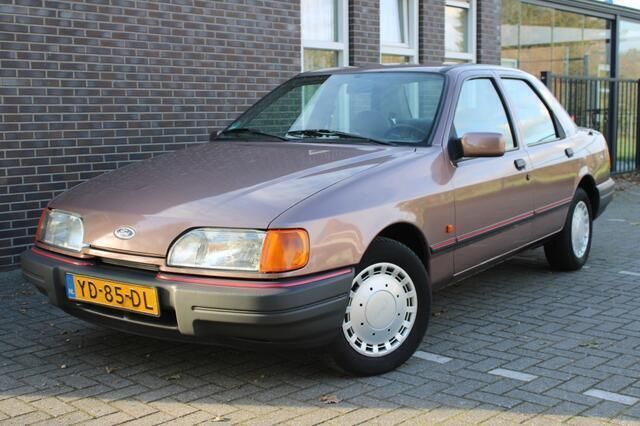 Bruin Gebruikt 1990 Ford Sierra Sedan | € 4.250 - Afbeelding 1/4