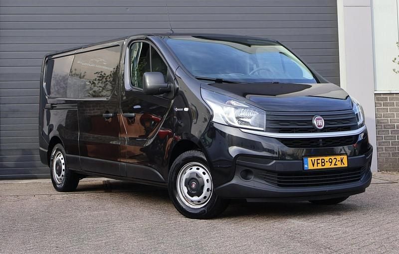Zwart Gebruikt 2020 Fiat Talento Basis MPV | € 10.950 (Super prijs) - Afbeelding 1/4