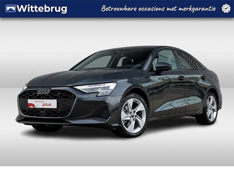 Grijs Occasion 2024 Audi A3 Advanced Sedan | € 34.450 (Eerlijke prijs) - Afbeelding 1/4