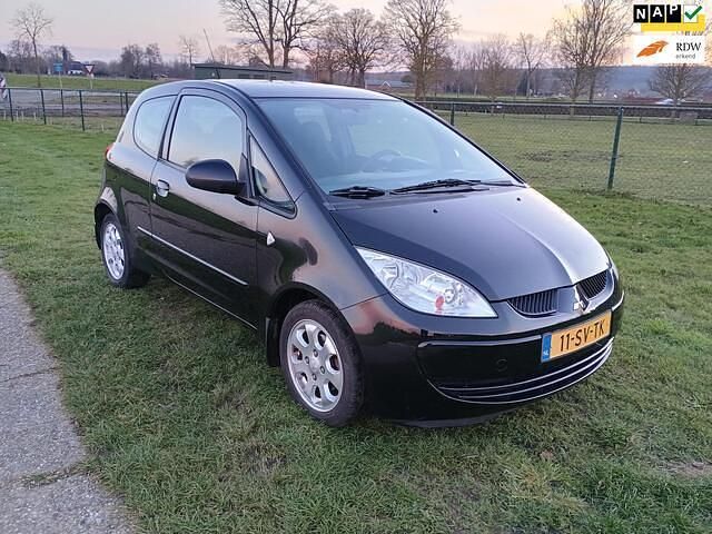 Occasion Mitsubishi Colt Invite 95 PK (69 kW) 2006 Zwart Hatchback