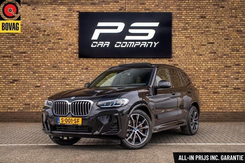 Zwart Gebruikt 2022 BMW X3 Executive SUV | € 52.950 (Goede deal) - Afbeelding 1/4