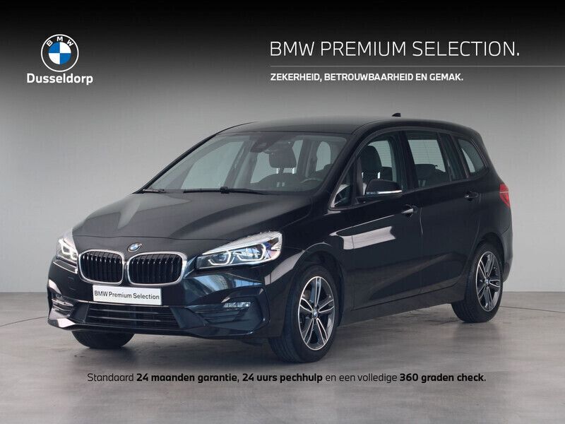 Zwart Gebruikt 2020 BMW 216 Executive Stationwagen | € 21.750 (Duur) - Afbeelding 1/4