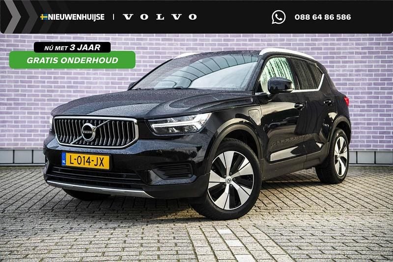 Zwart Gebruikt 2021 Volvo XC40 Inscription SUV | € 30.899 (Eerlijke prijs) - Afbeelding 1/4