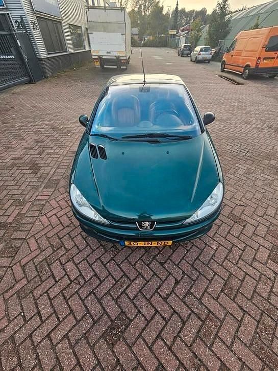 Gebruikt 2002 Peugeot 206 CC Cabriolet | € 1.650 (Duur) - Afbeelding 1/1