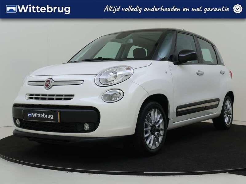 Wit Gebruikt 2017 Fiat 500L Lounge MPV | € 9.925 (Eerlijke prijs) - Afbeelding 1/3