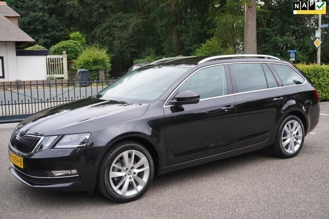 Zwart, metallic lak Gebruikt 2017 Skoda Octavia Business Line Stationwagen | € 12.900 (Iets duurder) - Afbeelding 1/4