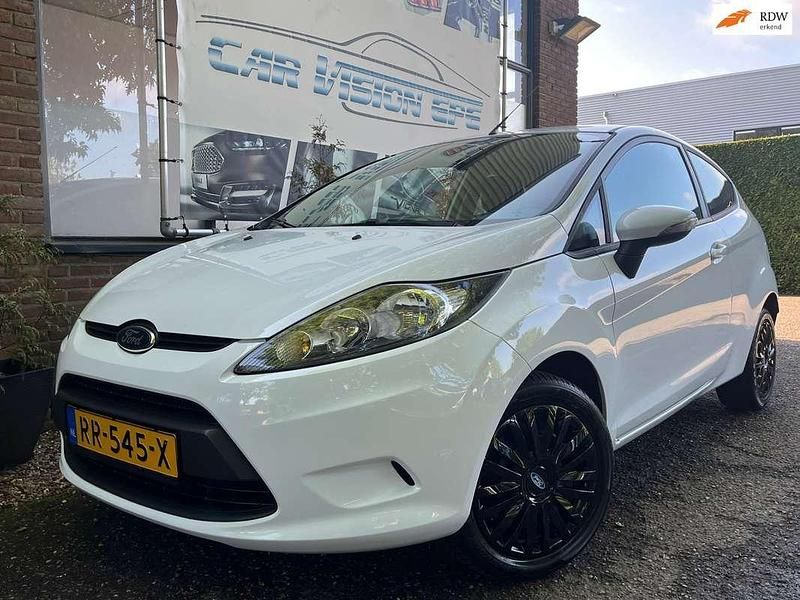 Wit Gebruikt 2011 Ford Fiesta Limited Hatchback | € 3.495 (Goede deal) - Afbeelding 1/4