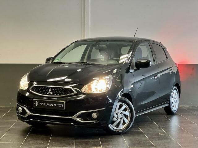 Zwart Gebruikt 2017 Mitsubishi Space Star Hatchback | € 7.995 (Eerlijke prijs) - Afbeelding 1/4