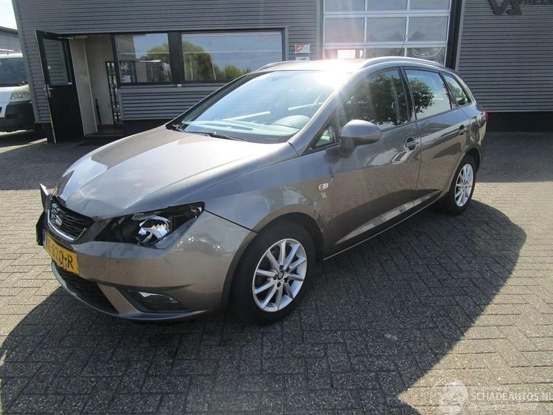 Grijs Occasion 2017 Seat Ibiza ST Style Stationwagen | € 3.950 - Afbeelding 1/4