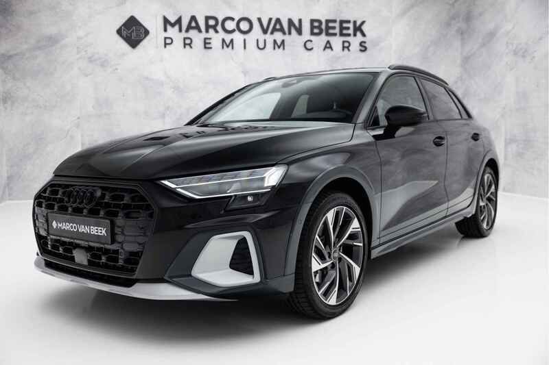 Zwart Gebruikt 2025 Audi A3 Advanced Hatchback | € 44.850 (Duur) - Afbeelding 1/4