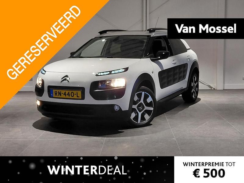 Wit Occasion 2018 Citroën C4 PureTech SUV | € 10.940 (Eerlijke prijs) - Afbeelding 1/4